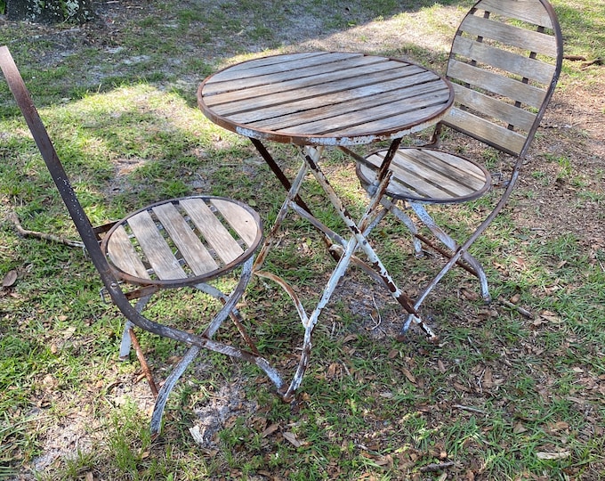 Vintage Bistro Set Perfectly Rusted Distressed Chippy Shabby Paint