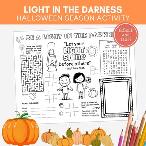 Pode incluir: Uma folha de atividade imprimível em preto e branco com tema de Halloween. A folha apresenta um labirinto, uma busca de palavras, um quebra-cabeça de palavras e um desafio de desenho. A folha inclui o texto "Seja uma luz na escuridão" e "Que a sua luz brilhe diante dos homens" - Mateus 5:16.