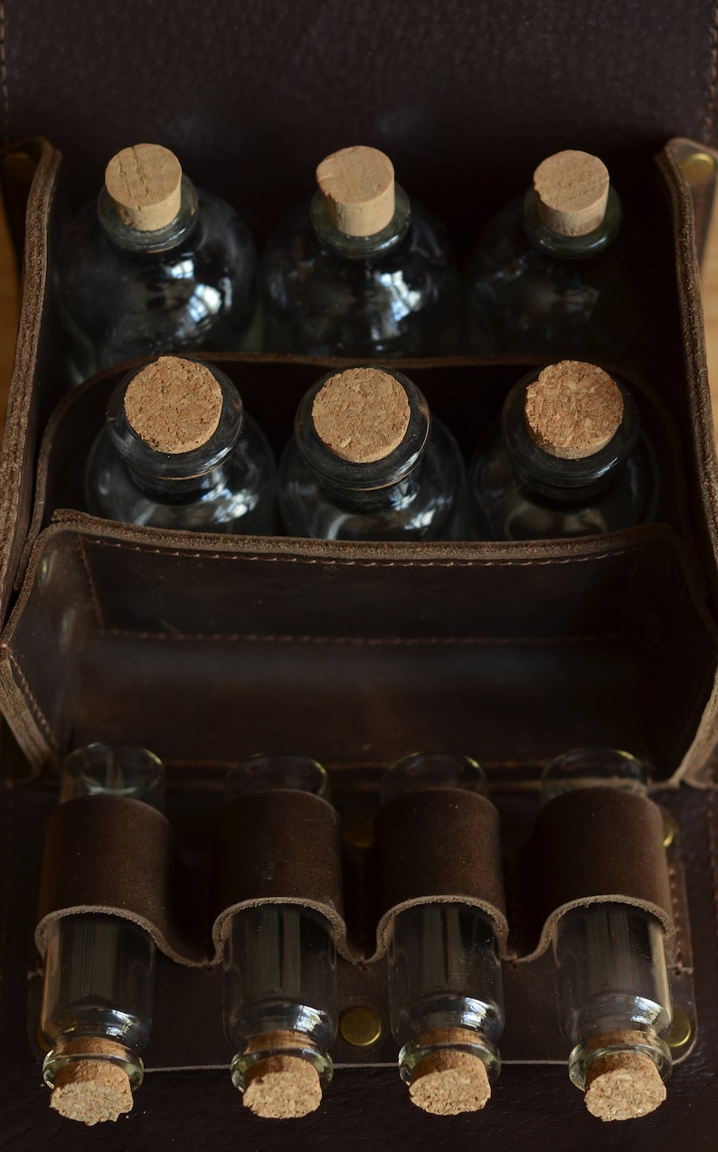 Victorian Leather Travel Apothecary Case - Thumbnail 4