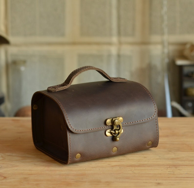 Victorian Leather Travel Apothecary Case - Thumbnail 3