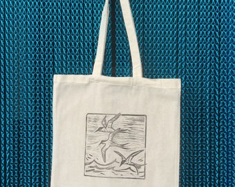 Sea bird print tote bag