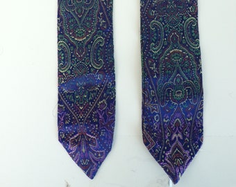 Vintage Paisley Bowtie , 1990s Purple & Green Mens Tie Bowtie, Purple Bowtie, Paisley Print, Shiny Bowtie, Retro, Vintage Preppy Formal