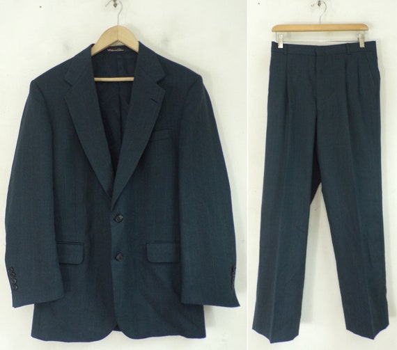 Vintage Blue Two Piece Suit Mens 40R & 33 Waist, B