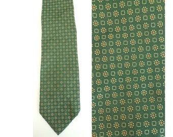 80s Green & Yellow Daisy Print Tie, Floral Tie, Green Yellow Flower Necktie, Daisy Tie, Polyester Tie, 80s Tie, Green Flower Tie, Preppy