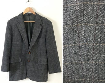Vintage Mens Plaid Sportcoat, 80s Dark Gray Plaid Sport Coat Brown Buttons 42R, Vintage Gray Plaid Mens Blazer, Preppy Wool Plaid Sport Coat