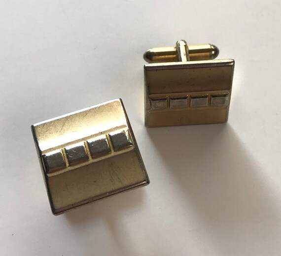 Vintage Krementz Gold Filled Engine Turned Geometric Brown Lucite Decorative Bullet Toggle Cufflinks