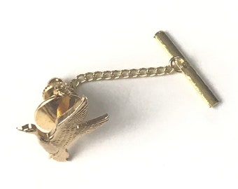 Vintage Gold Bird Tie Tack with Chain, Mens Tie Tack, Bird Tie Tack, Gold Tie Tack, Bird Lover, Novelty Tie Tack, Wedding, Formal Event