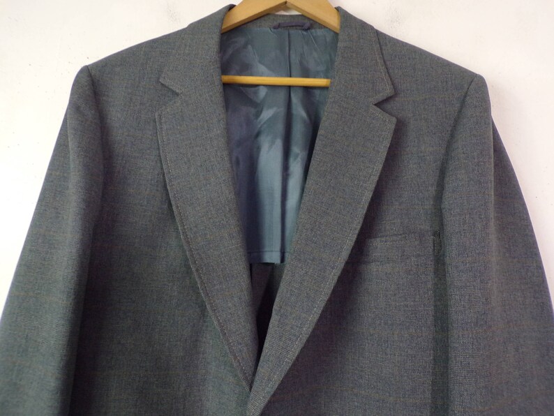 Vintage Mens Gray Plaid Blazer, 1980s Action Blazer Size 44R, Vintage Classic Plaid Sport Coat, Gray & Brown Plaid Blazer, Polyester Blazer image 3