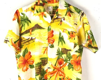 Camisa hawaiana vintage para hombre, estilo isleño Sears, años 70, talla mediana/grande, color amarillo anaranjado, estilo tropical playero, estilo hawaiano brillante de los años 70.