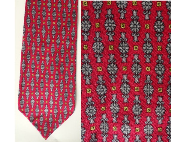 90s Red Silver & Gold Abstract Mens Tie, Printed T