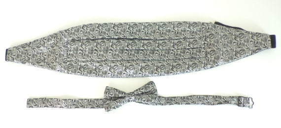 Vintage Black & White Abstract Print Cummerbund Bo