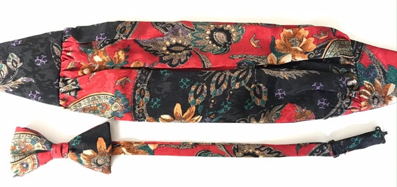 Vintage Colorful Floral Paisley Cummerbund & Bow T