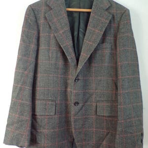 Vintge Mens Plaid Blazer, 1980s Red Gray Size 42 Wool Plaid Blazer, Gray Blazer, Gray Plaid, Mens Classic Blazer, High End, Plaid, 80s image 2