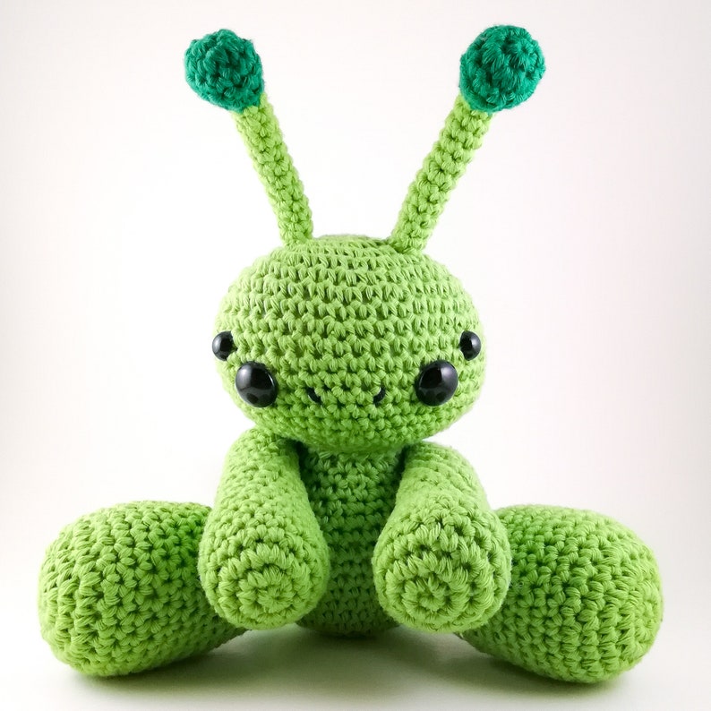 PATTERN ONLY Cute Alien Doll Crochet Pattern Kawaii Alien Amigurumi Full Pattern image 3