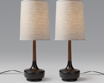 Mid Century Tischlampe Keramik & Nussbaum — Brooke P-Town