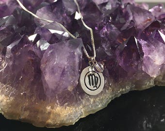 Virgo estampado a mano Minimalista Plata de Ley Alkeme Cuarzo Cristal Zodiac Colgante Collar