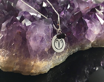 Aries Estampado a mano Minimalista Plata de Ley Alkeme Red Tiger Eye Zodiac Colgante Collar