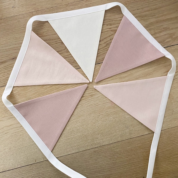 Rosa und Elfenbein Leinen Wimpelkette, Pastell Kinderzimmer Dekor, Kinder Girlande, Kinderzimmer Accessoire, Wandbehang, neues Baby Taufe Geschenk