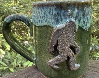 Tasse Bigfoot Sasquatch - env. 21 onces Poterie en grès