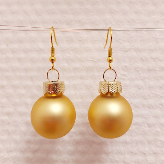 Christmas earrings with golden balls