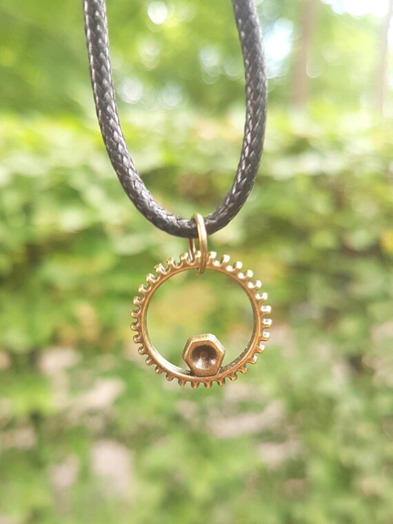 Black chain with bronze pendant - Steampunk gear