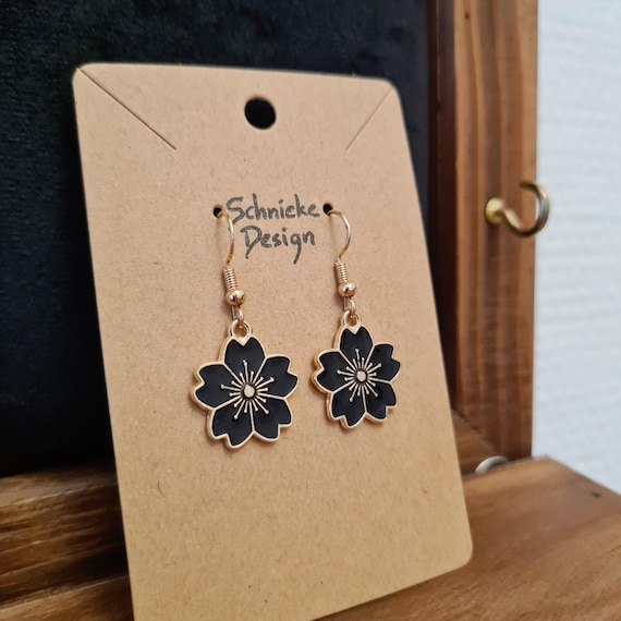 Earrings with enamel flowers