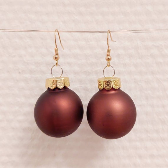 Christmas earrings with dark brown balls