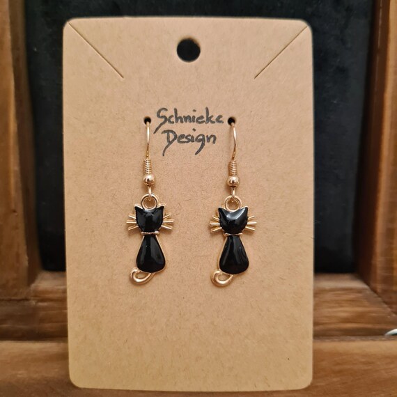 Earrings with cute enamel cats