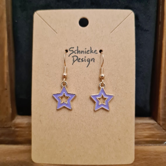 Earrings with small enamel stars
