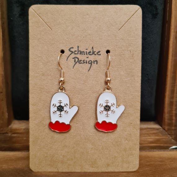 Glove earrings with snowflakes
