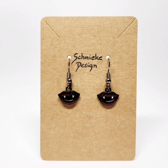 Earrings with vampire mouth