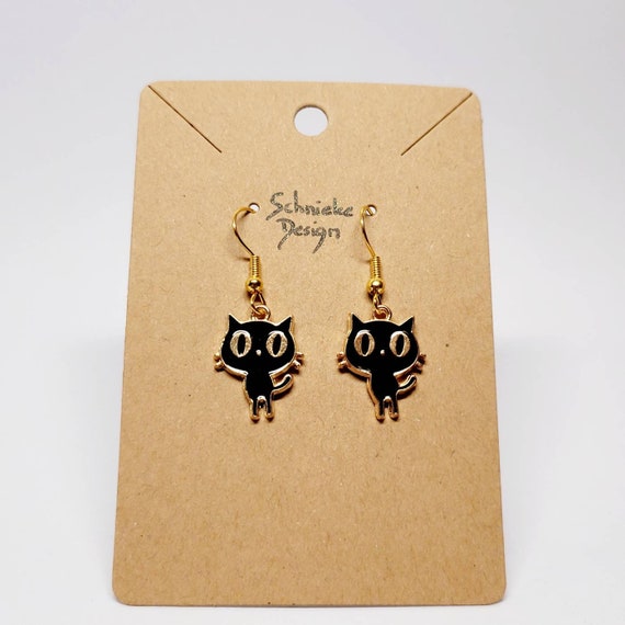 Earrings with small cats