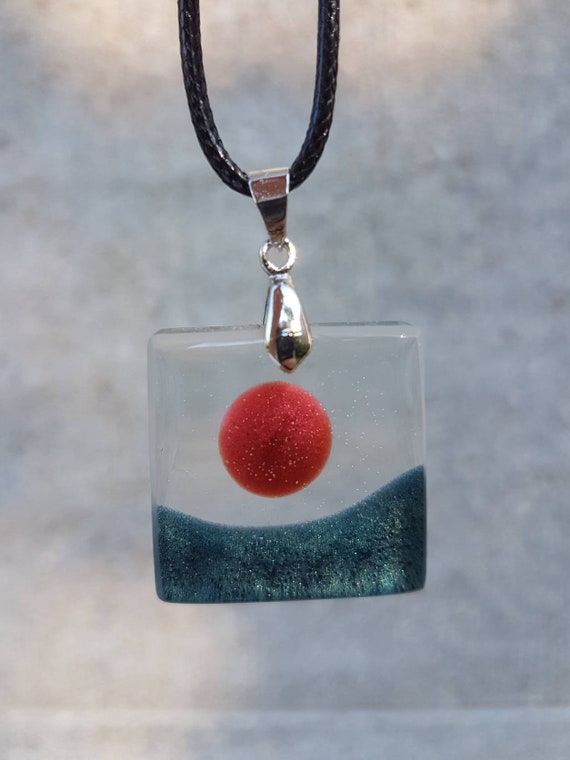 Necklace with square pendant made of epoxy resin