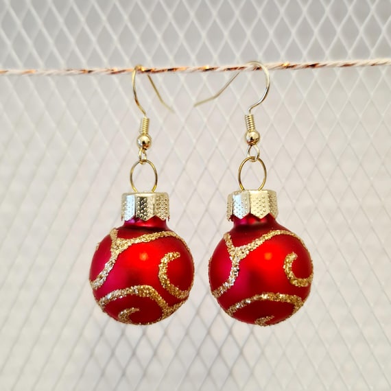 Christmas earrings with red baubles and gold glitter :)