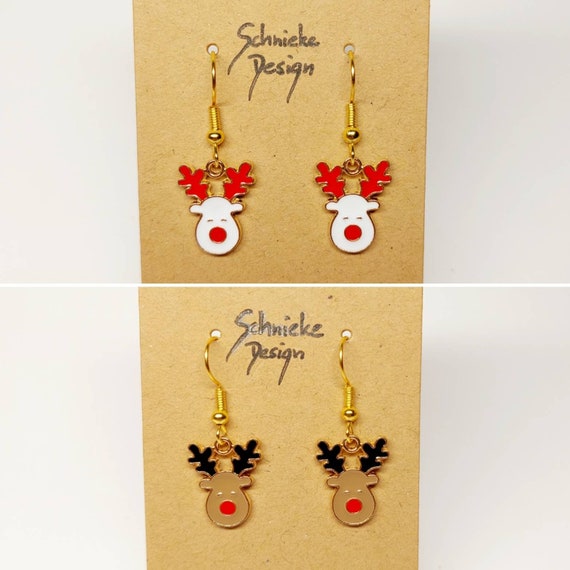 Earrings with small cute reindeer