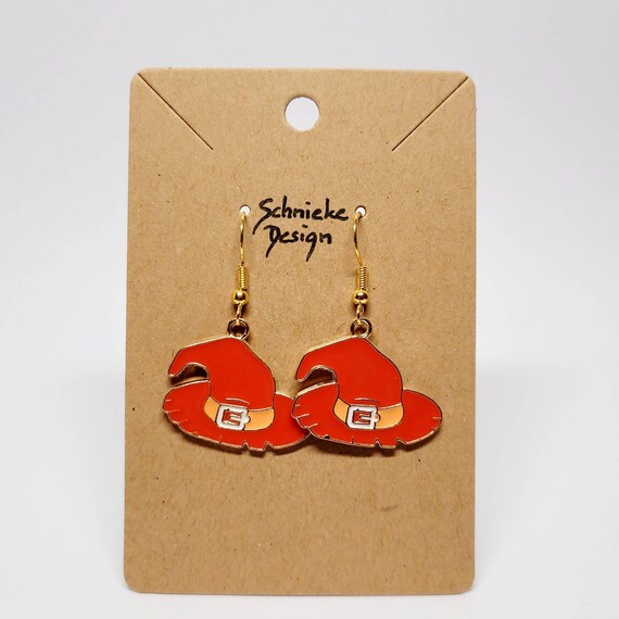 Earrings with red witch hats