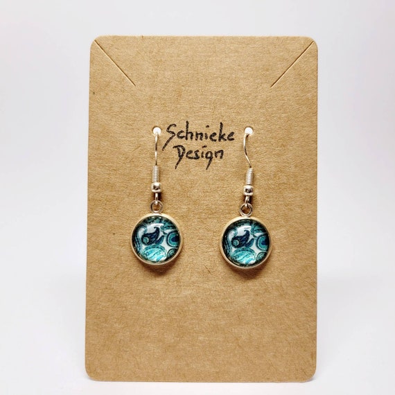 Earrings with round floral Zen cabochons