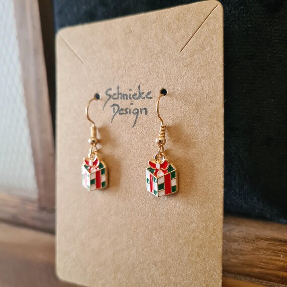 Earrings with cute little gift packages