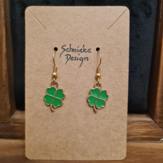Earrings with clover leaves made of enamel