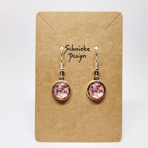 Earrings with round floral Zen cabochons