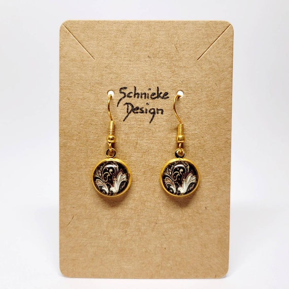 Earrings with round floral Zen cabochons