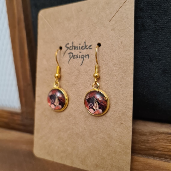 Earrings with round floral Zen cabochons