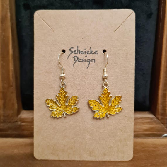 Earrings with enamel leaves