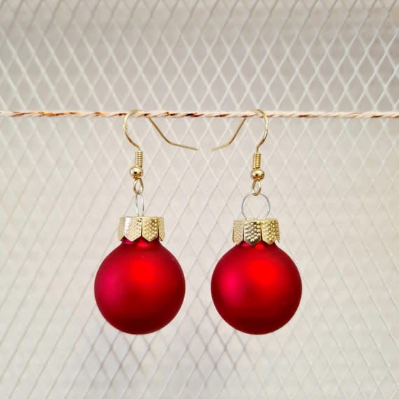 Christmas earrings with balls in Merry Red - matte or shiny