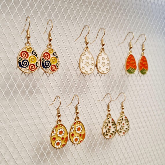 Earrings with colorful enamel Easter eggs