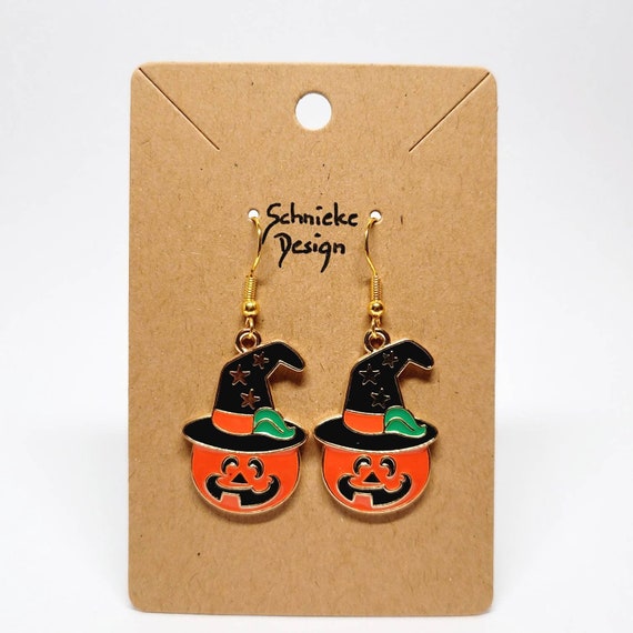 Earrings with orange pumpkins
