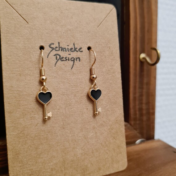 "Key Love" earrings made of enamel