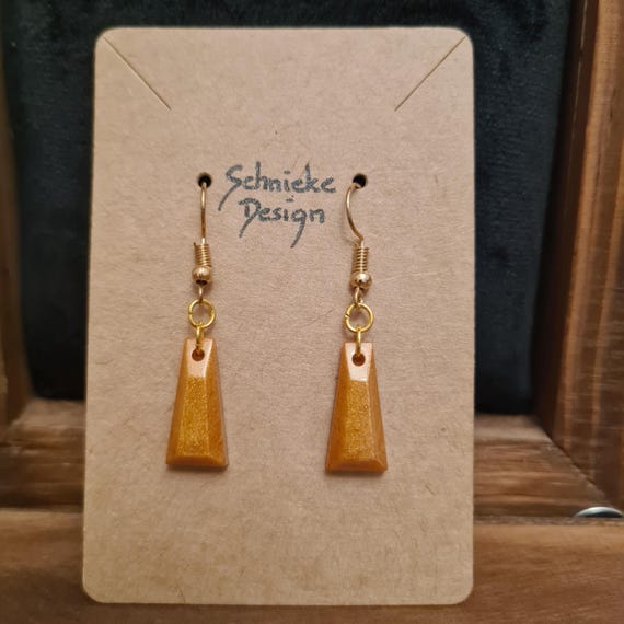 Golden epoxy resin trapezoidal earrings