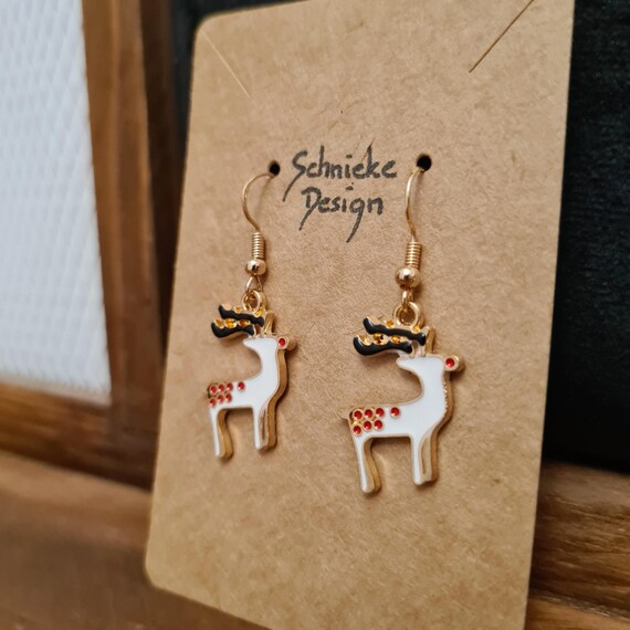Earrings with elegant reindeer