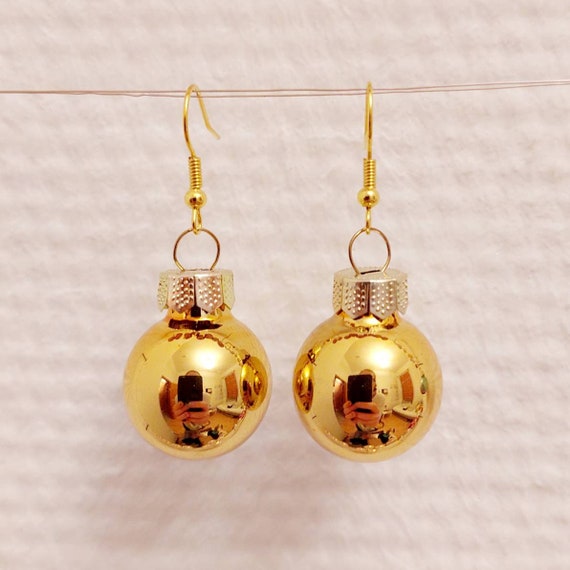 Christmas earrings with brown and gold balls